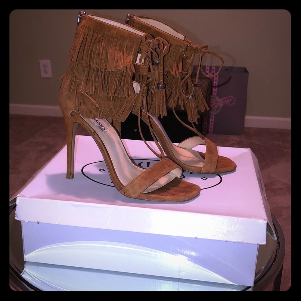 Steve Madden suede sandals